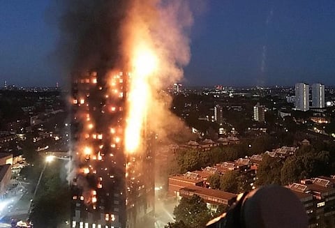 லண்டன் குடியிருப்பில் பயங்கர தீ விபத்து தொடர்பாக விசாரணைக்கு தெரசா மே உத்தரவு