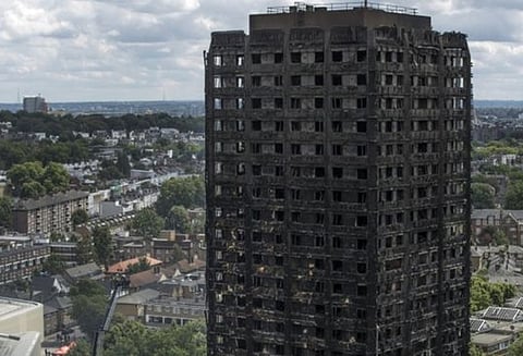 லண்டன் தீ விபத்து ‘உயிரிழந்தவர்களை அடையாளம் காணமுடியாமல் போகலாம்’ போலீஸ்