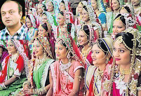 ஒரு தந்தையும்.. 472 மகள்களும்.. - இன்று சர்வதேச தந்தையர் தினம்