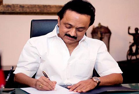 முதல்–அமைச்சர், அமைச்சர்கள் மீது வழக்குப்பதிவு செய்ய போலீசார் தயங்குவது ஏன்? மு.க.ஸ்டாலின் கேள்வி