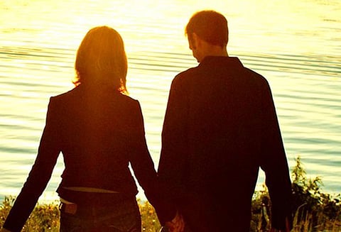 இந்தியாவில் பெற்றோருக்காக காதலை தியாகம் செய்யும் பெண்கள்