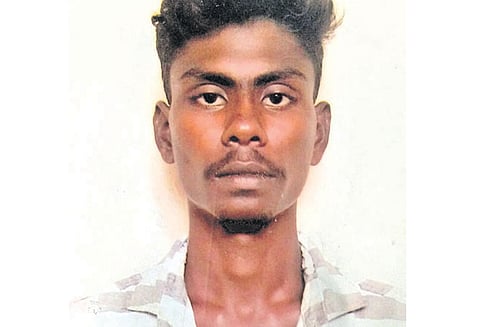 குண்டர் தடுப்பு சட்டத்தில் 2 பேர் சிறையில் அடைப்பு