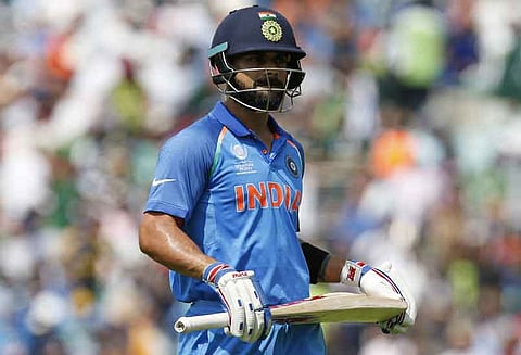 தோனியைத் தொடர்ந்து விராட் கோலியையும் விமர்சித்துள்ள ஹர்ஷா கோயங்கா