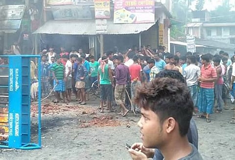 மேற்கு வங்காளத்தில் வன்முறை: மக்கள் அமைதி காக்குமாறு மம்தா பானர்ஜி வேண்டுகோள்