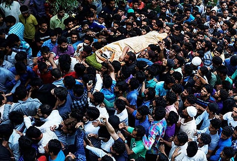 பர்ஹான் வானி சுட்டுக்கொல்லப்பட்டு ஓராண்டு நிறைவு: ஜம்மு காஷ்மீரில் பாதுகாப்பு அதிகரிப்பு