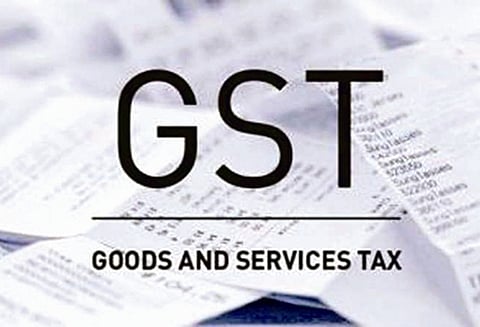 அமல்படுத்தாத காலக்கட்டத்துக்கும் வரி: ஜூன் மாத கட்டணத்தில் ஜி.எஸ்.டி. வரியை சேர்ப்பதா?
