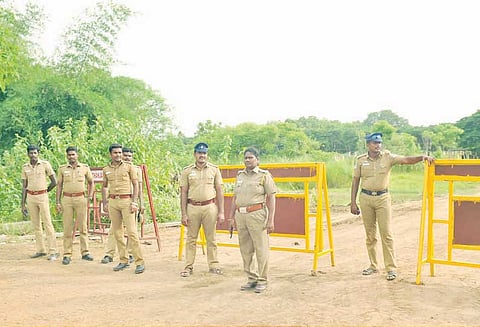 ஓ.என்.ஜி.சி. வெளியேற வலியுறுத்தி கடையடைப்பு: அரசியல் கட்சி தலைவர்கள் இன்று கதிராமங்கலம் வருகை
