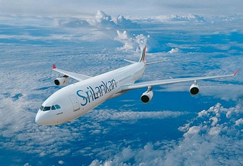 நடுவானில் கொழும்பு விமானத்தில் தீ பெரும் விபத்து தவிர்க்கப்பட்டது