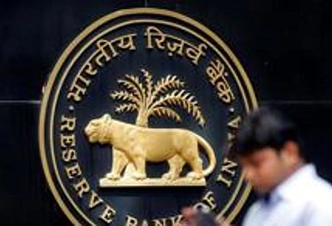 ரிசர்வ் வங்கி ரெபோ வட்டி விகிதத்தை குறைத்தது; வீடு, வாகனக் கடன்கள் மீதான வட்டி குறைய வாய்ப்பு