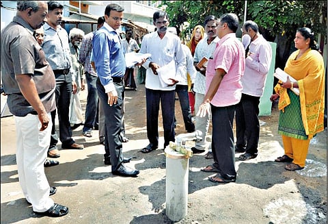 திண்டுக்கல் மாநகராட்சி மக்களின் தண்ணீர் தேவையை பூர்த்தி செய்ய கிணறுகளை தூர்வார வேண்டும்