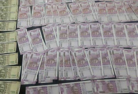 புதிய ரூ.200 நோட்டு தீபாவளிக்கே சந்தைக்கு வரும்?