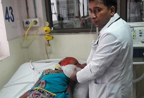 உ.பி. அரசு மருத்துவமனையில் ஆக்ஸிஜன் பற்றாக்குறையால் 30 குழந்தைகள் உயிரிழப்பு