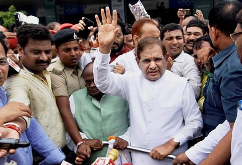 ஐக்கிய ஜனதா தள மாநிலங்களவை தலைவர் பொறுப்பில் இருந்து சரத்யாதவ் நீக்கம்