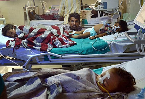 கோரக்பூர் மருத்துவமனை உயிரிழப்புக்கள், 7 மாதங்களாக எச்சரிக்கை விடுத்த ஆக்ஸிஜன் நிறுவனம்