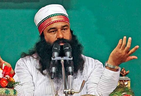 குற்றத்தில் இருந்து தப்பிக்க தன்னை ஆண்மையற்றவர் என நீதிபதியிடம் கதறிய குர்மீத்