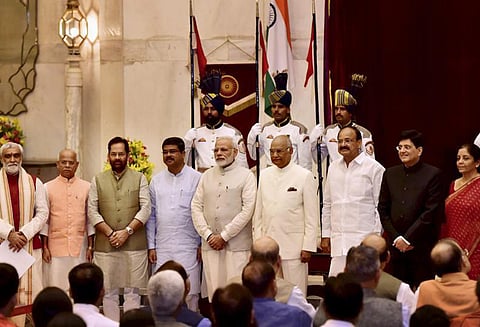 பாஜக, தேஜகூ கட்சிகளை கேட்காமல் தன்னிச்சையாக முடிவெடுக்கிறது - சிவ சேனா