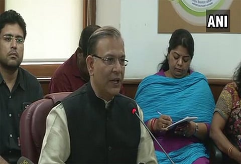 விமான ஊழியர்களிடம் முறைகேடாக நடந்து கொண்டால் விமானத்தில் பறக்க தடை