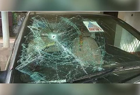 மந்திரிக்கு எதிராக செய்தி வெளியிட்ட செய்தி நிறுவனம் மீது தாக்குதல், எதிர்க்கட்சிகள் கடும் கண்டனம்