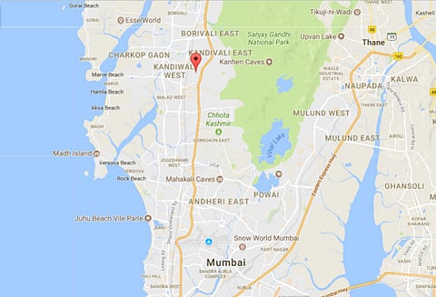 மும்பையில் வர்த்தக கட்டிடத்தில் தீ விபத்து; 5 பேர் உயிருடன் மீட்பு