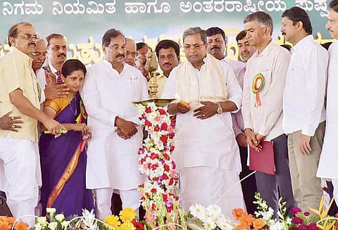 நாங்கள் விவசாயிகளுக்கு ஆதரவான ஆட்சியை நடத்தி வருகிறோம் சித்தராமையா பேச்சு