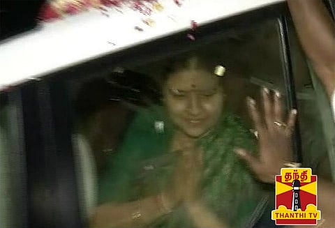 பரோலில் விடுவிக்கப்பட்ட சசிகலா சென்னை தியாகராயநகர் வந்தார்