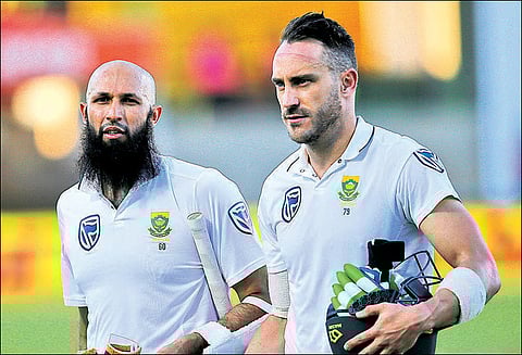 வங்காளதேசத்துக்கு எதிரான டெஸ்ட்: தென்ஆப்பிரிக்கா 573 ரன்கள் குவித்து ‘டிக்ளேர்’