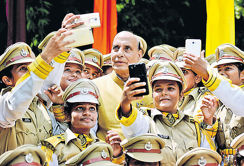 இந்தியாவில் பயங்கரவாத அச்சுறுத்தல் கட்டுப்பாட்டில் உள்ளது: அரக்கோணத்தில் மத்திய மந்திரி ராஜ்நாத்சிங் பேச்சு