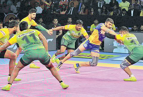 புரோ கபடி லீக்: தமிழ் தலைவாஸ் அணி வெற்றியுடன் முடித்தது