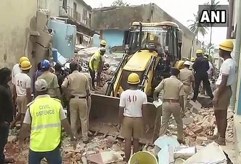 பெங்களூருவில் சிலிண்டர் வெடித்து கட்டிடம் இடிந்தது; 6 பேர் பலி