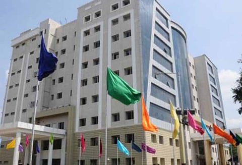 டி.வி. நடிகை ஆனந்தி சென்னை காவல் ஆணையர் அலுவலகத்தில் கந்துவட்டி புகார்