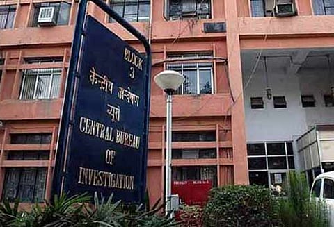 அரசு வீடுகளை வாடகைக்கு விட்டு முறைகேடு மத்திய அரசு ஊழியர்கள் 16 பேர் உள்பட 35 பேர் மீது சி.பி.ஐ. வழக்கு
