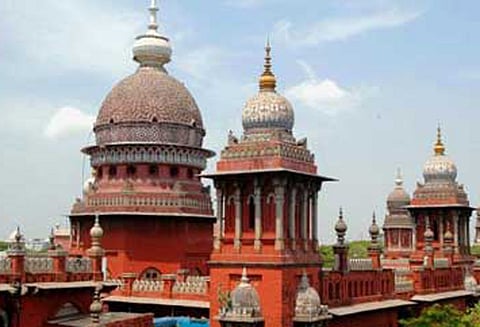 தமிழகம் முழுவதும் அரசு மருத்துவமனைகளில் காலியாக உள்ள இடங்கள் எத்தனை?