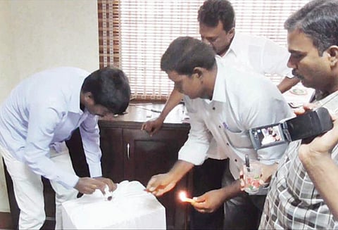 திருவள்ளுவர் பல்கலைக்கழகத்தில் ஆட்சி மன்றக்குழு, கல்வி மன்றக்குழு தேர்தல் வாக்கு எண்ணிக்கை தள்ளிவைப்பு