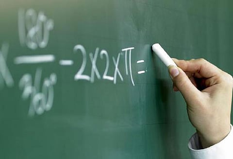 அரசின் தொடக்கப்பள்ளிகளில் புதிதாக 4 ஆயிரம் ஆசிரியர்கள் நியமனம்