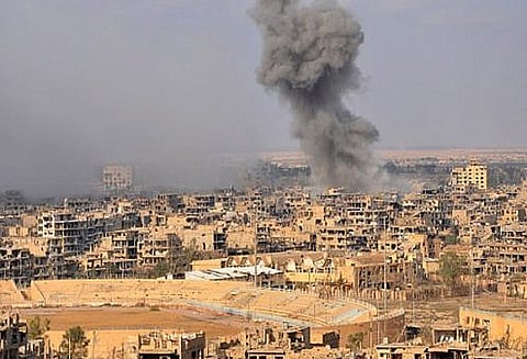 சிரியாவில் ஐ.எஸ். கார் வெடிகுண்டு தாக்குதல்; 12 பேர் பலி