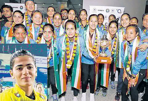 ‘‘வேலை இல்லாமல் தவிக்கிறேன்’’ இந்திய ஆக்கி கோல் கீப்பர் சவிதா வேதனை