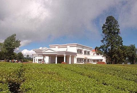 ஜெயலலிதா ஓய்வெடுக்க செல்லும் நீலகிரியில் உள்ள கோடநாடு பங்களாவிலும் சோதனை