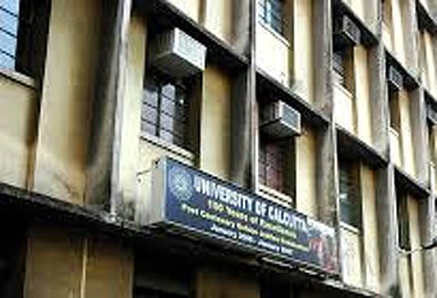 ராகிங் விவகாரம்: கல்கத்தா பல்கலை கழக துணைவேந்தர் அலுவலகம் முன் மாணவர்கள் தொடர் போராட்டம்