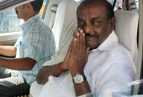 அமைச்சர்களுக்கு நாவடக்கம் தேவை முன்னாள் அமைச்சர் நத்தம் விசுவநாதன்