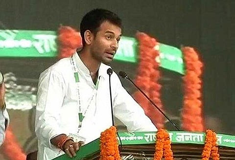 மகனின் திருமணத்தை அச்சமின்றி நடத்துங்கள்; சுஷில் மோடியை கிண்டல் செய்யும் லாலு பிரசாத் யாதவ் மகன்