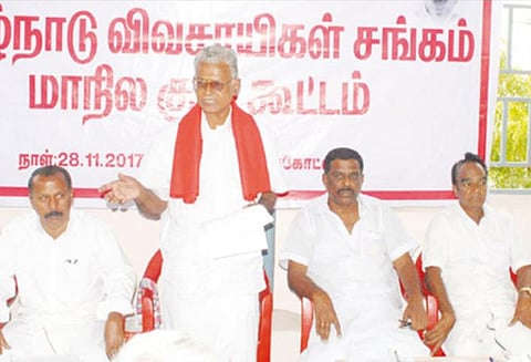 புதிய மணல் குவாரிகள் திறக்கும் முடிவை தமிழக அரசு கைவிட வேண்டும்