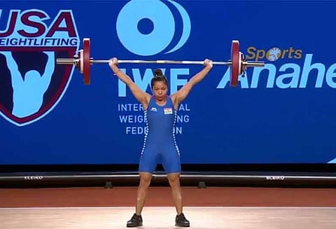 2017 உலக பளு தூக்கும் சாம்பியன்ஷிப் போட்டியில் தங்கம் வென்ற இந்திய வீராங்கனை மீராபாய் சானு