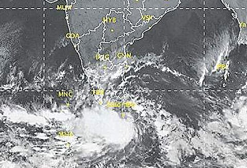 புயலுக்கு ‘ஒகி’ பெயர் எப்படி வந்தது? அடுத்து வருவது ‘சாகர்’ புயல்