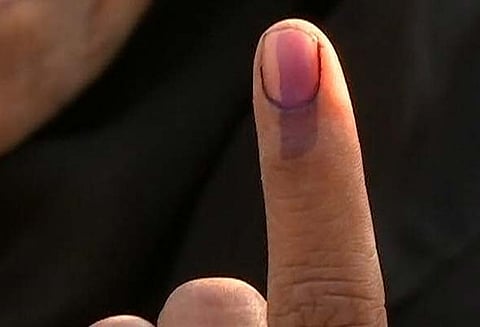 குஜராத் முதல் கட்ட தேர்தல்: 137 வேட்பாளர்கள் குற்றப்பின்னணி உடையவர்கள்!