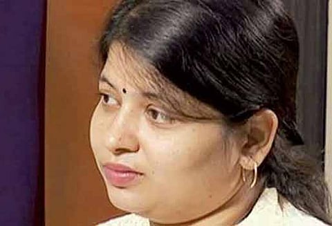 ஜெயலலிதாவின் மகள் என்பதை முன்பே சொல்லாதது ஏன்? அம்ருதா பேட்டி