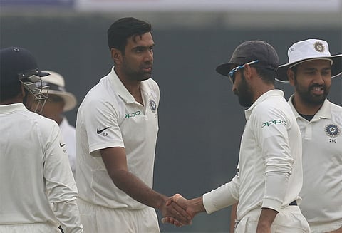 டெல்லி டெஸ்ட்: 3 ஆம் நாள் ஆட்ட நேர முடிவில் இலங்கை அணி 9 விக்கெட் இழப்புக்கு 356 ரன்கள் சேர்ப்பு