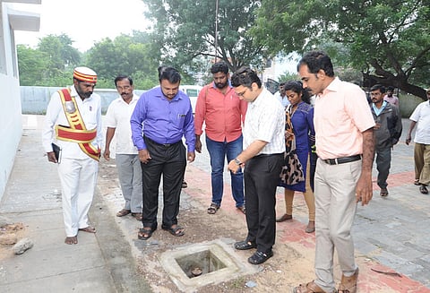 டெங்கு கொசுப்புழு ஒழிப்பு: கடலூர் தொழிலாளர் நல அலுவலகத்தில் கலெக்டர் ஆய்வு