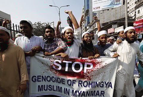 மியான்மர் வன்முறையில் ஒரே மாதத்தில் 6,700 ரோஹிங்கியா முஸ்லிம்கள் பலி என தகவல்