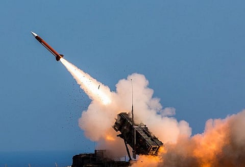 ரியாத் அரண்மனையை குறிவைத்து ஏமன் கிளர்ச்சியாளர்கள் ஏவுகணை தாக்குதல்