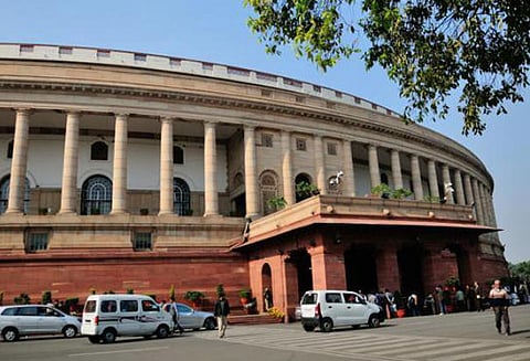 மன்மோகன் சிங் விவகாரம்: காங்கிரஸ் அமளியால் மாநிலங்களவை 2 மணிவரை ஒத்திவைப்பு